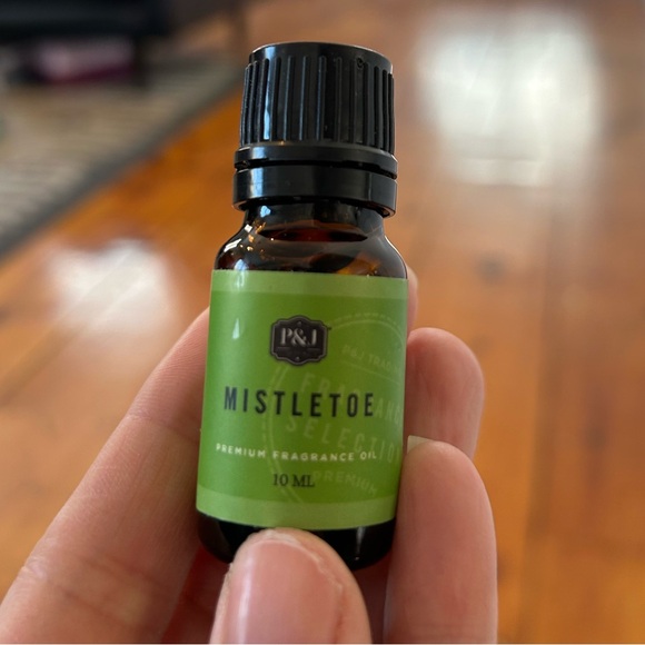 NEW Bundle of four 10 ml fragrance oils from P&J Trading - Picture 5 of 5